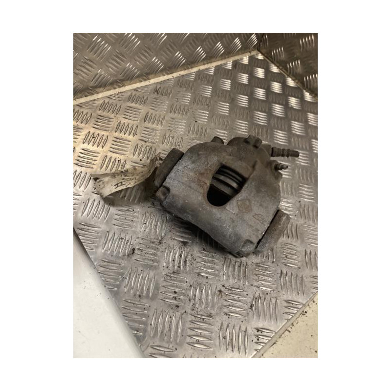 Etrier avant gauche (freinage) RENAULT MEGANE 2 PHASE 2 d’occasion