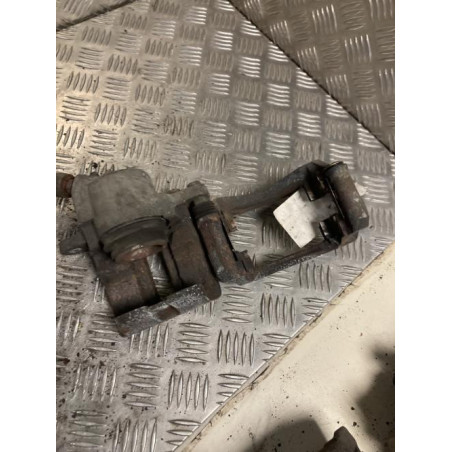 Etrier avant gauche (freinage) RENAULT CLIO 2 PHASE 2 d’occasion