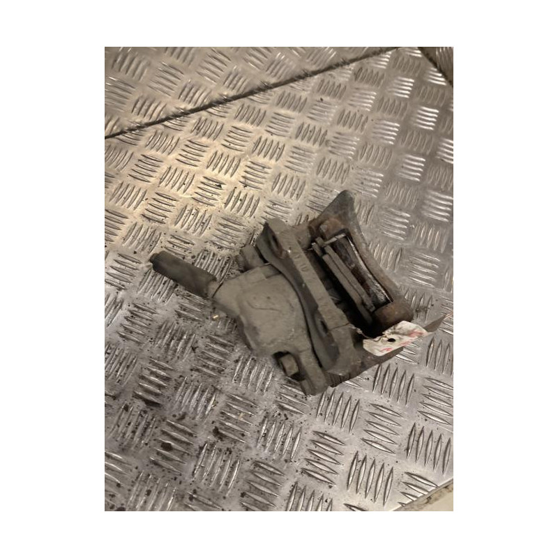 Etrier avant droit (freinage) RENAULT CLIO 2 PHASE 2 d’occasion