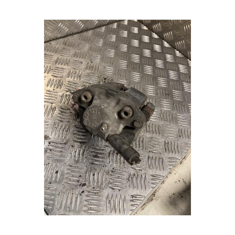 Etrier avant droit (freinage) RENAULT CLIO 2 PHASE 2 d’occasion