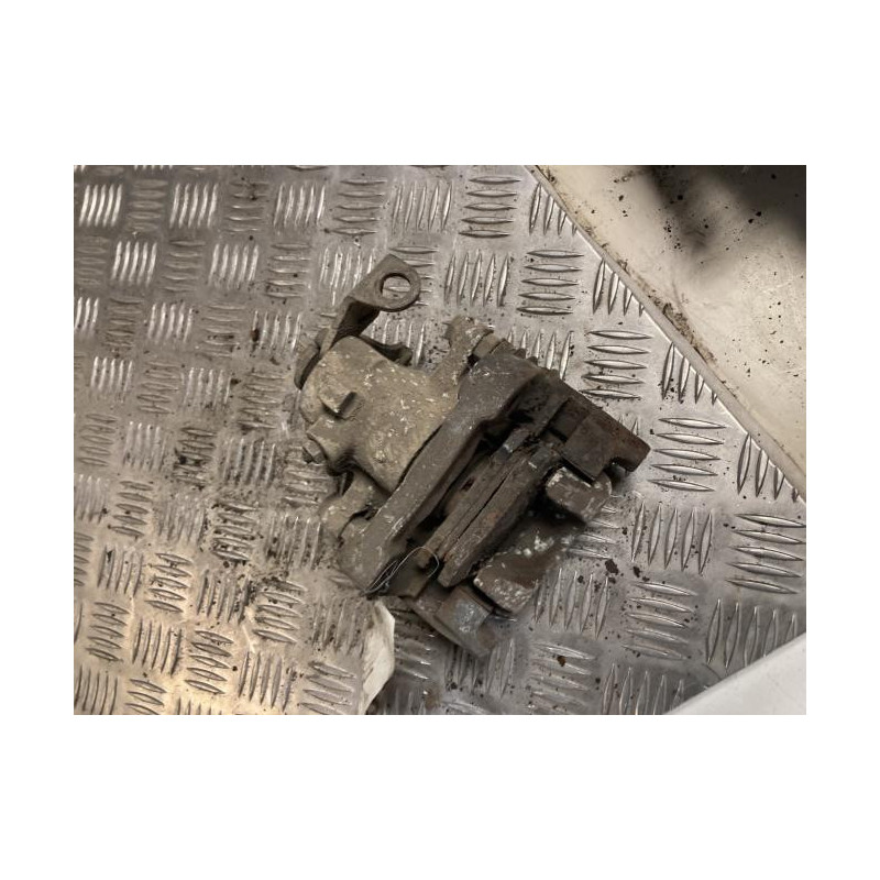 Etrier arriere droit (freinage) PEUGEOT 307 PHASE 1 d’occasion