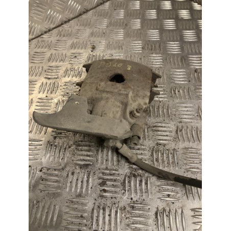 Etrier avant droit (freinage) VOLKSWAGEN POLO 3 PHASE 1 d’occasion