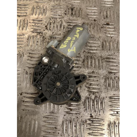 Moteur leve vitre avant droit PEUGEOT PARTNER 1 PHASE 2 d’occasion
