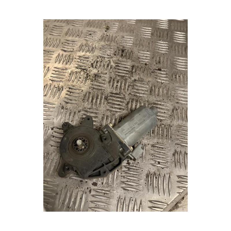 Moteur leve vitre avant droit PEUGEOT PARTNER 1 PHASE 2 d’occasion