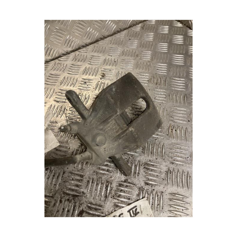 Etrier avant gauche (freinage) RENAULT CLIO 3 PHASE 1 d’occasion