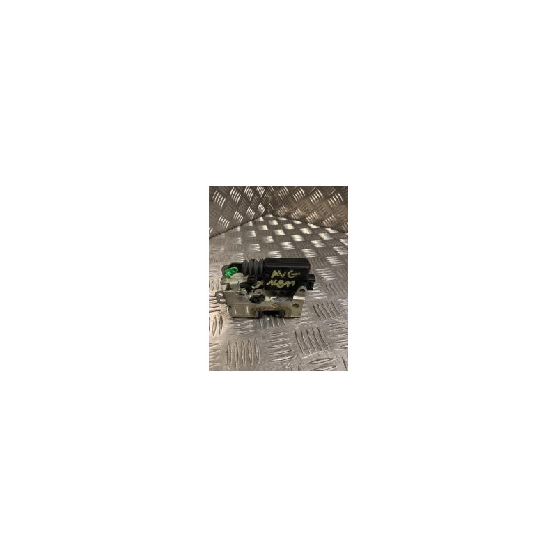 Serrure avant gauche DACIA SANDERO 1 d’occasion
