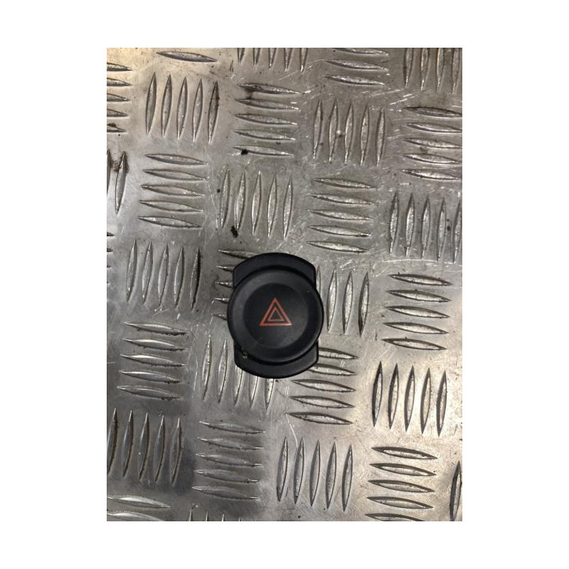 Bouton de warning DACIA SANDERO 1 d’occasion