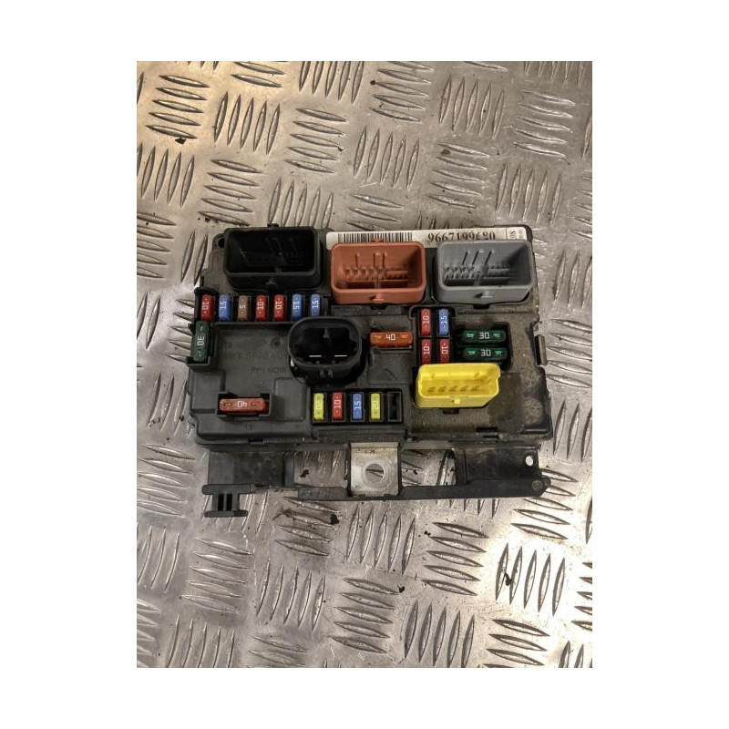 Boitier servitude moteur (BSM) PEUGEOT 207 PHASE 1 d’occasion