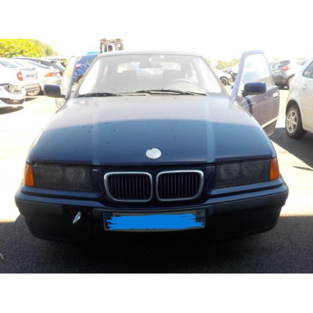 Platine feu arriere gauche BMW SERIE 3 E36 COMPACT d’occasion