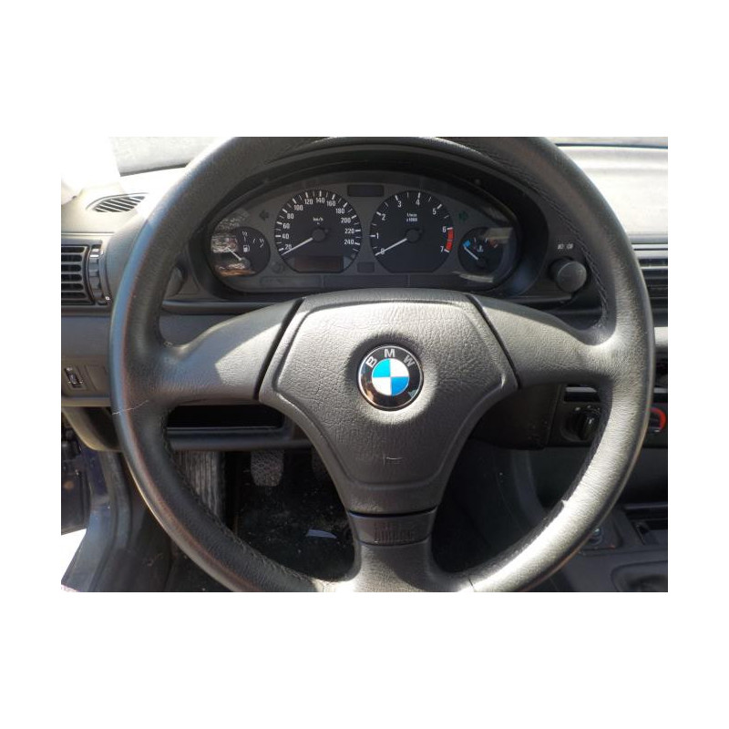 Platine feu arriere gauche BMW SERIE 3 E36 COMPACT d’occasion