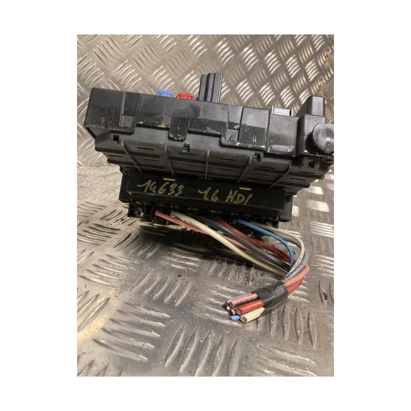 Boitier servitude moteur (BSM) PEUGEOT 206+ d’occasion