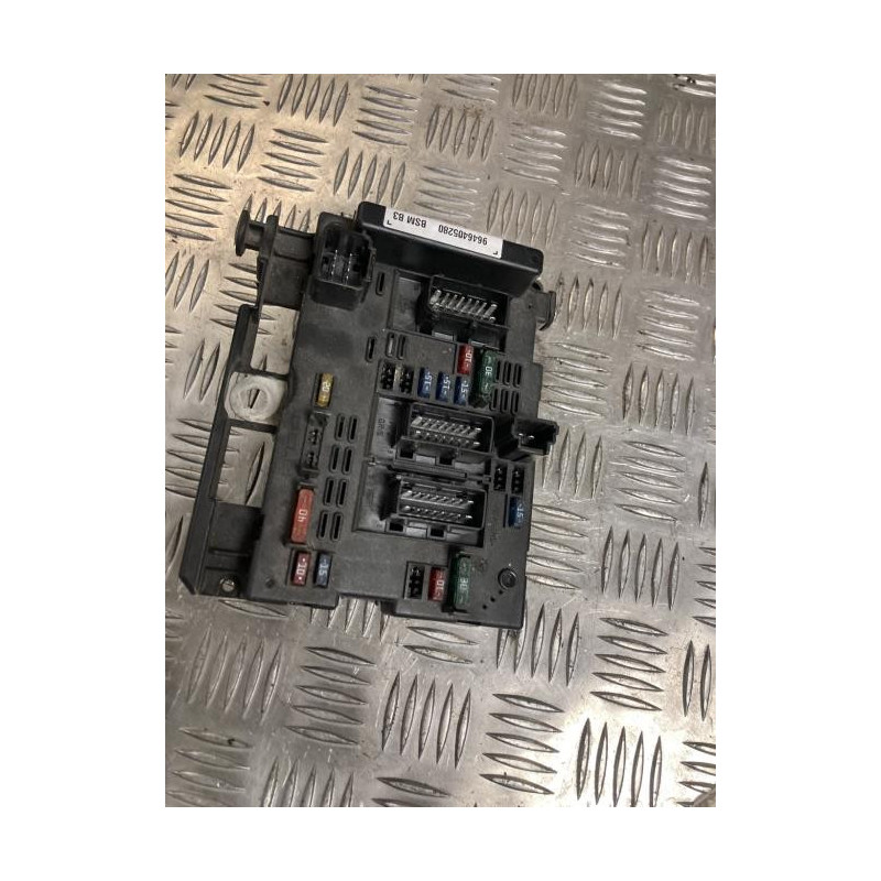 Boitier servitude moteur (BSM) PEUGEOT 307 PHASE 1 d’occasion