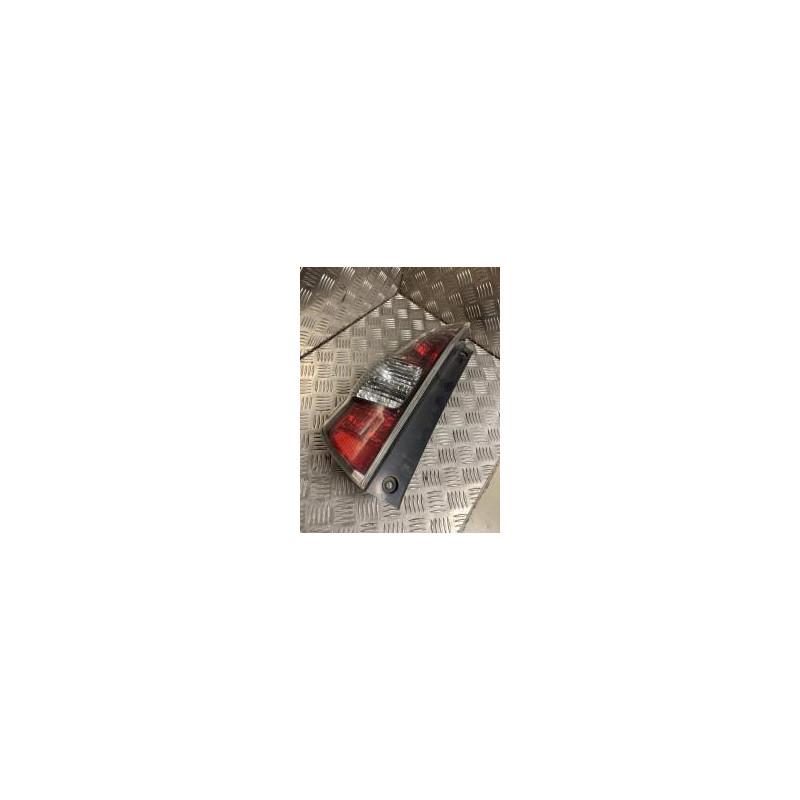 Feu arriere principal gauche (feux) DAIHATSU SIRION 2 d’occasion