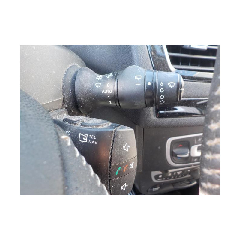 Platine feu arriere gauche RENAULT MEGANE 3 PHASE 1 BREAK d’occasion