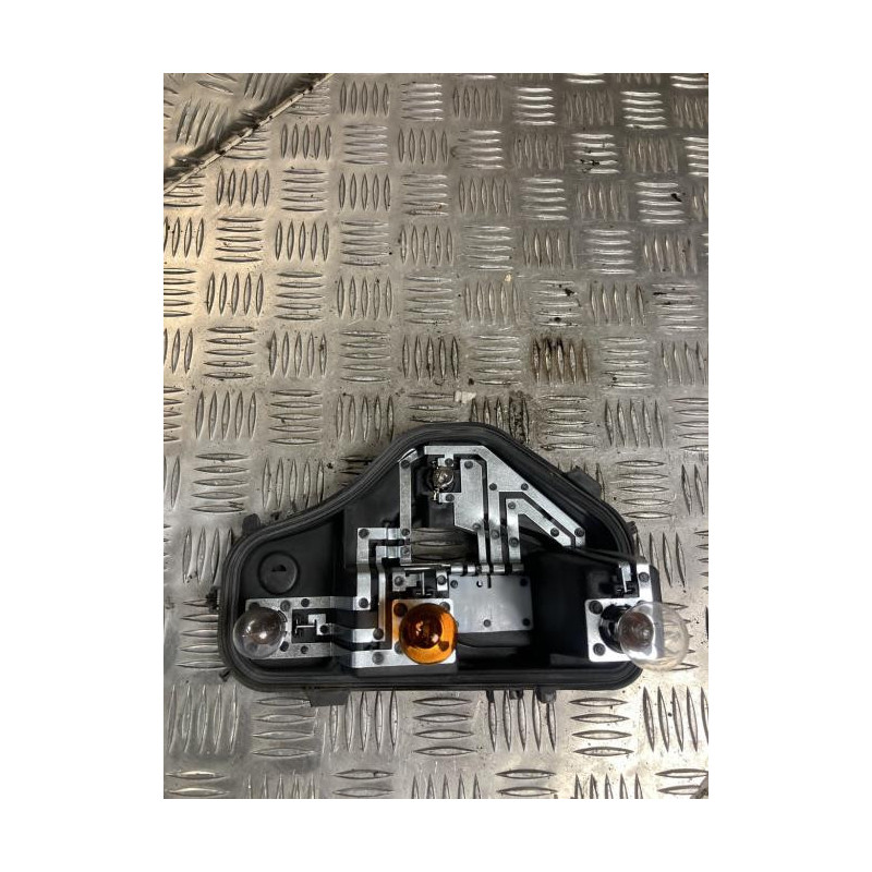 Platine feu arriere gauche CITROEN C4 CACTUS d’occasion