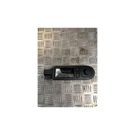 Poignee interieur avant gauche VOLKSWAGEN NEW BEETLE 1 PHASE 2 d’occasion