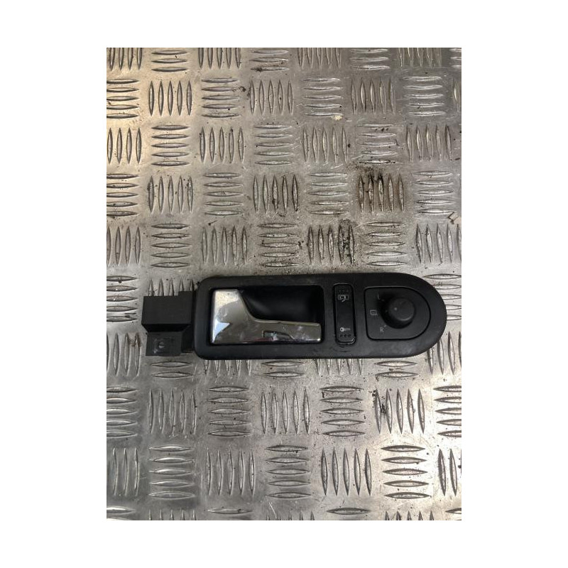 Poignee interieur avant gauche VOLKSWAGEN NEW BEETLE 1 PHASE 2 d’occasion