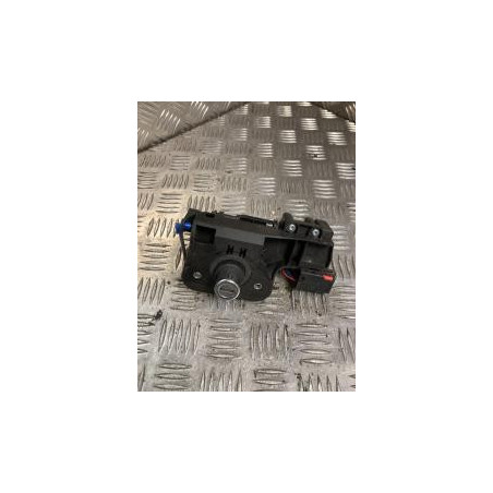 Serrure de coffre OPEL CORSA C PHASE 1 d’occasion