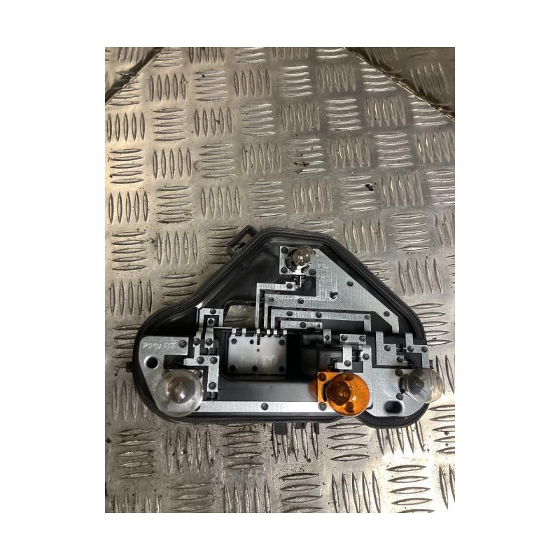 Platine feu arriere droit CITROEN C3 3 PHASE 1 d’occasion