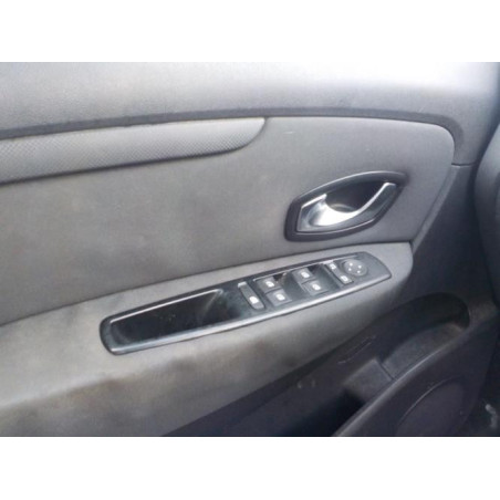 Feu arriere principal gauche (feux) RENAULT SCENIC 3 PHASE 1 d’occasion
