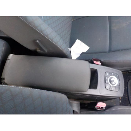 Feu arriere principal gauche (feux) RENAULT SCENIC 3 PHASE 1 d’occasion