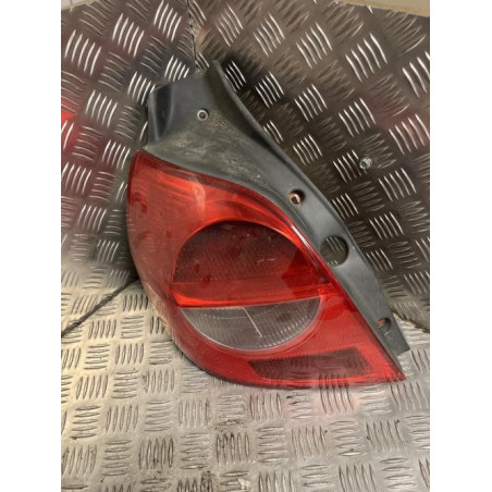 Feu arriere principal gauche (feux) RENAULT CLIO 3 PHASE 1 d’occasion