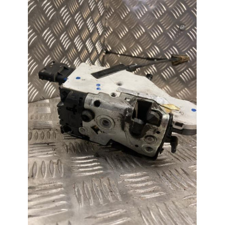 Serrure avant droit PEUGEOT 207 PHASE 1 d’occasion