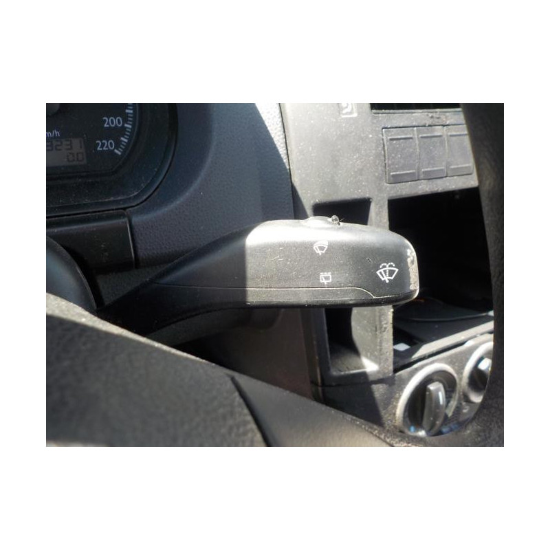Serrure de coffre VOLKSWAGEN POLO 4 PHASE 2 d’occasion