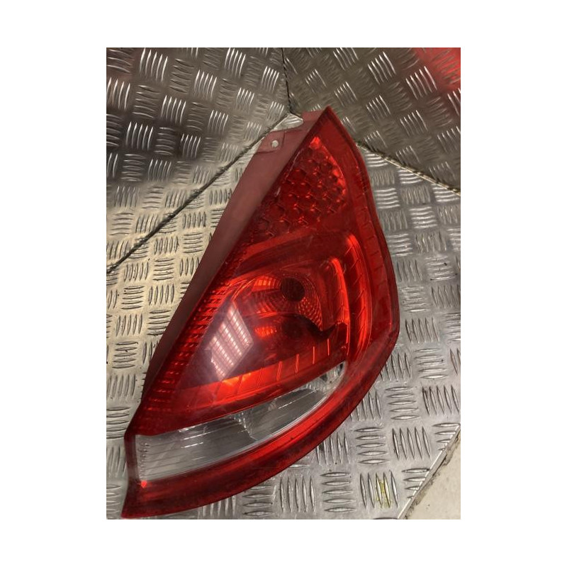Feu arriere principal droit (feux) FORD FIESTA 6 PHASE 1 d’occasion