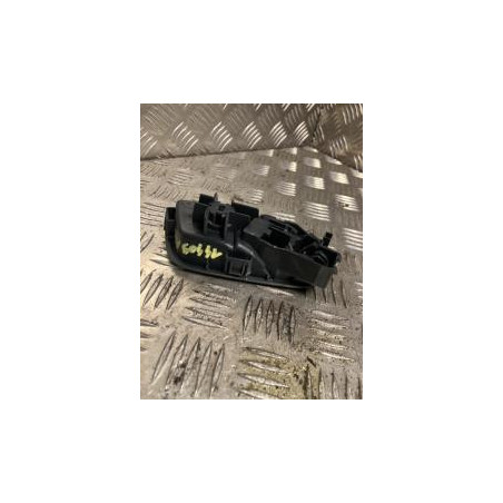 Poignee interieur arriere gauche FORD FIESTA 6 PHASE 1 d’occasion
