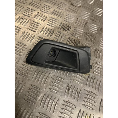 Poignee interieur arriere gauche FORD FIESTA 6 PHASE 1 d’occasion