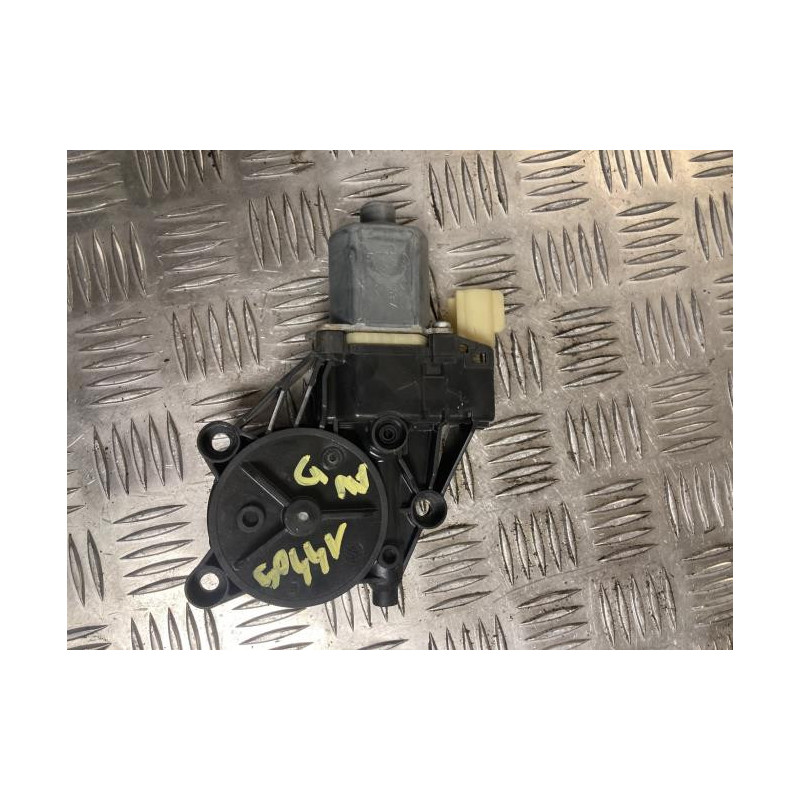 Moteur leve vitre avant droit FORD FIESTA 6 PHASE 1 d’occasion