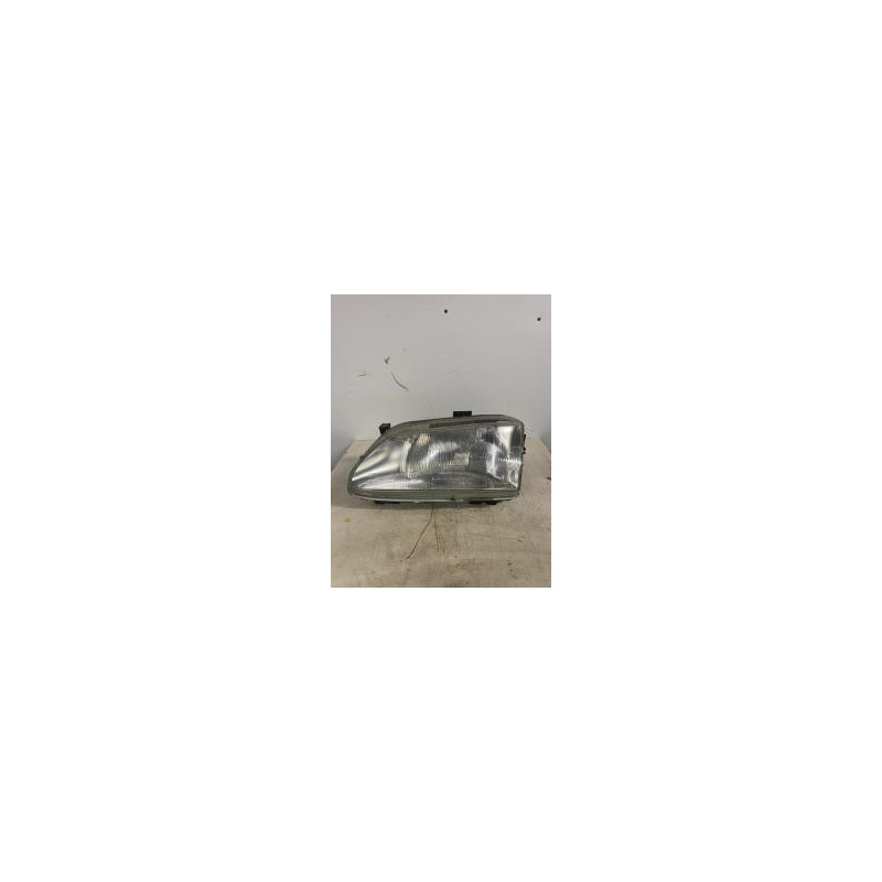 Optique avant principal gauche (feux)(phare) RENAULT SCENIC 1 PHASE 1 d’occasion