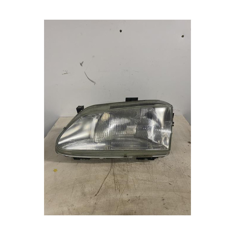 Optique avant principal gauche (feux)(phare) RENAULT SCENIC 1 PHASE 1 d’occasion