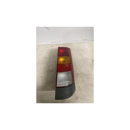 Feu arriere principal droit (feux) RENAULT SUPER 5 d’occasion