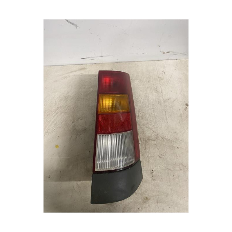 Feu arriere principal droit (feux) RENAULT SUPER 5 d’occasion