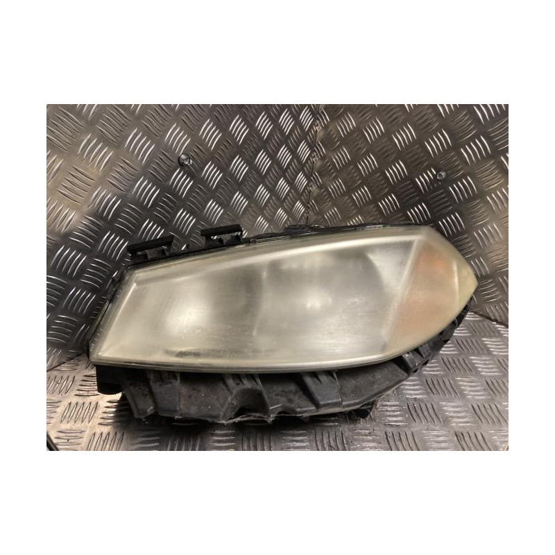 Optique avant principal gauche (feux)(phare) RENAULT MEGANE 2 PHASE 1 d’occasion
