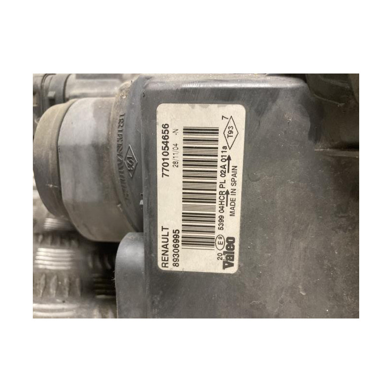 Optique avant principal gauche (feux)(phare) RENAULT MEGANE 2 PHASE 1 d’occasion