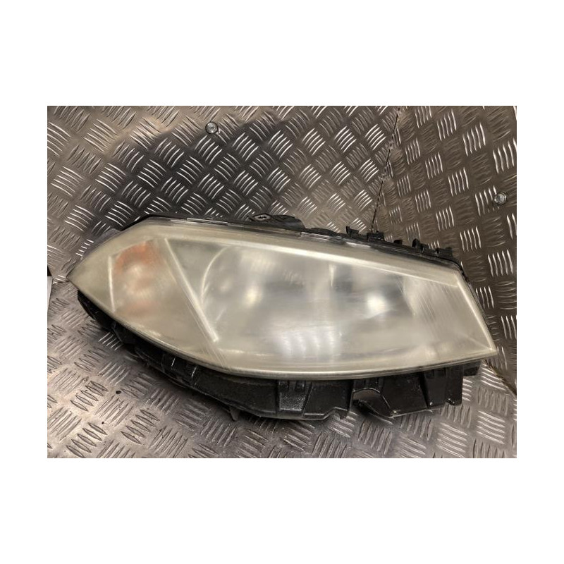 Optique avant principal droit (feux)(phare) RENAULT MEGANE 2 PHASE 1 d’occasion