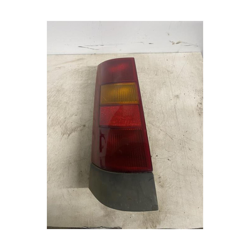 Feu arriere principal gauche (feux) RENAULT SUPER 5 d’occasion