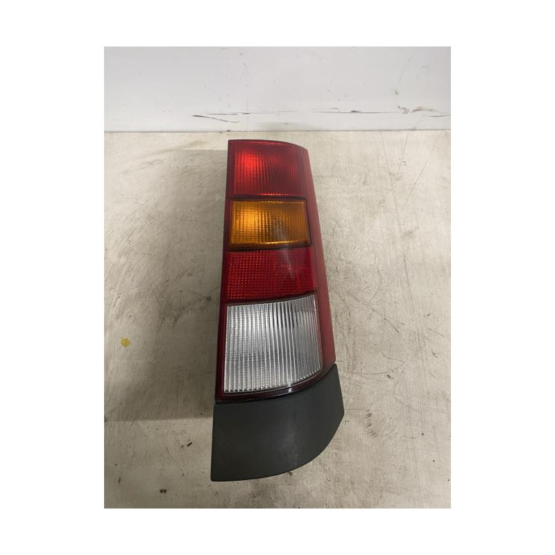 Feu arriere principal droit (feux) RENAULT SUPER 5 d’occasion