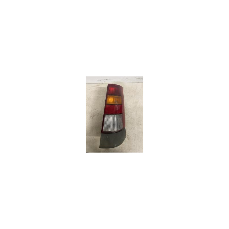 Feu arriere principal droit (feux) RENAULT SUPER 5 d’occasion