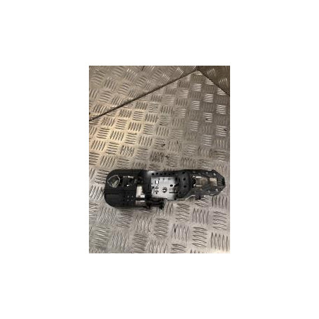 Support poignee porte arriere droite RENAULT SCENIC 3 PHASE 2 d’occasion