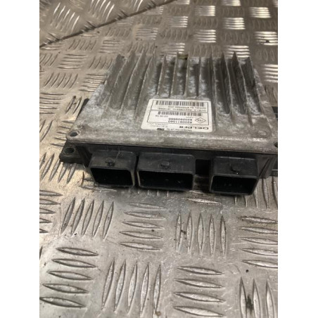 Calculateur moteur RENAULT CLIO 3 PHASE 1 d’occasion