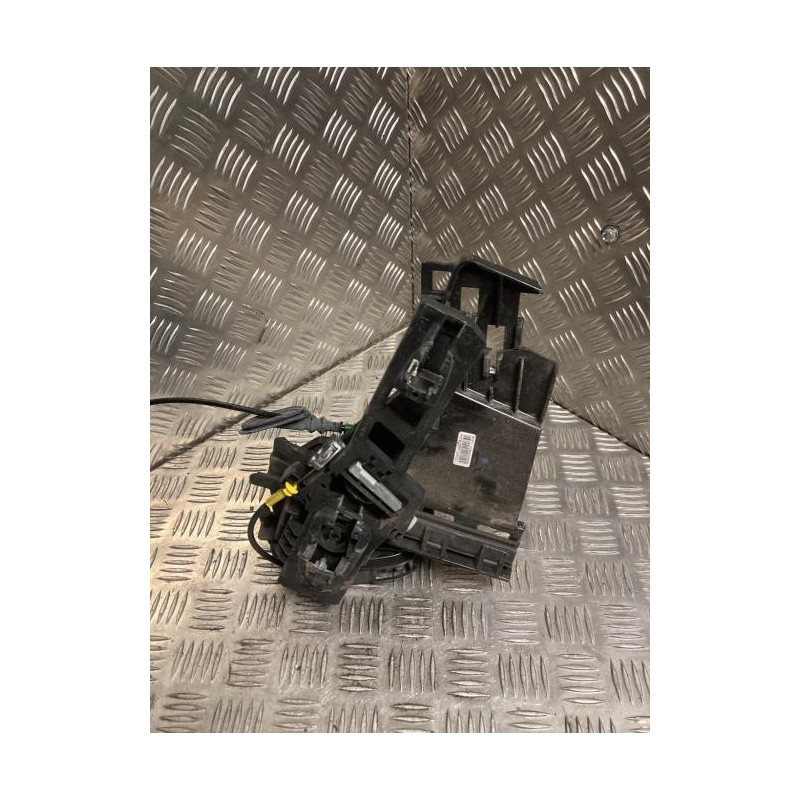 Serrure arriere droit FORD FIESTA 6 PHASE 1 d’occasion