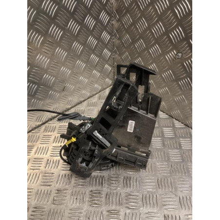 Serrure arriere droit FORD FIESTA 6 PHASE 1 d’occasion