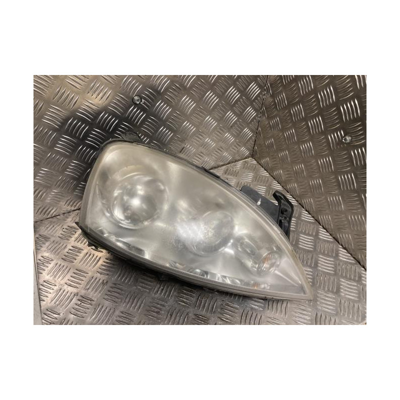 Optique avant principal droit (feux)(phare) OPEL CORSA C PHASE 1 d’occasion