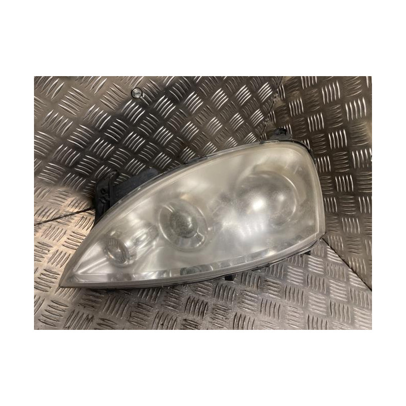 Optique avant principal gauche (feux)(phare) OPEL CORSA C PHASE 1 d’occasion