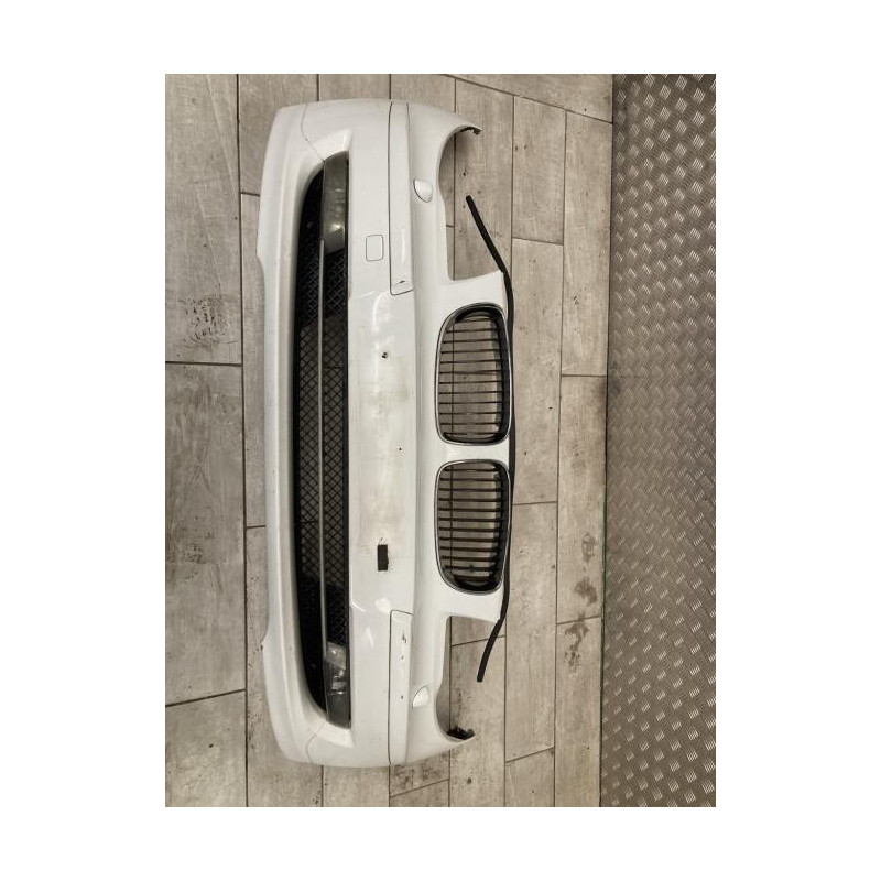 Pare choc avant BMW SERIE 1 E87 PHASE 2 d’occasion