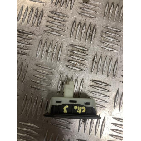 Bouton de coffre RENAULT CLIO 3 PHASE 1 d’occasion